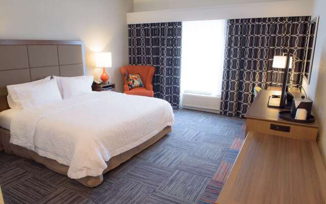 Hampton Inn & Suites Bay City