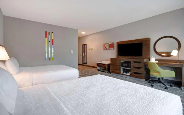 Hampton Inn & Suites Ontario Rancho Cucamonga