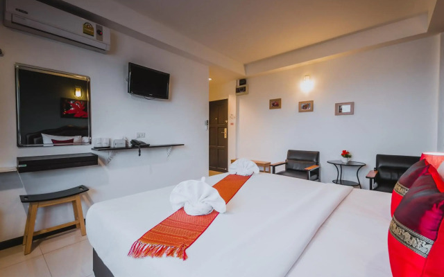 TH Beach Hotel