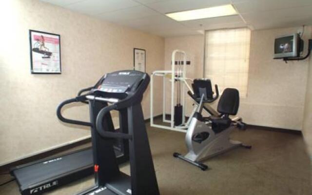 WyteStone Suites Potomac Mills