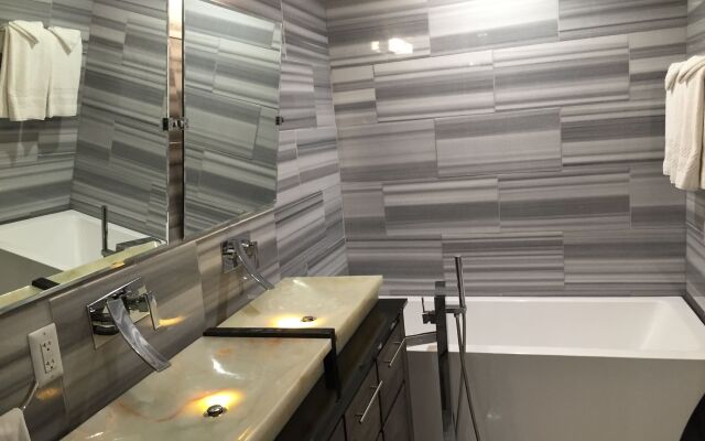 Beach Bungalow Inn and Suites