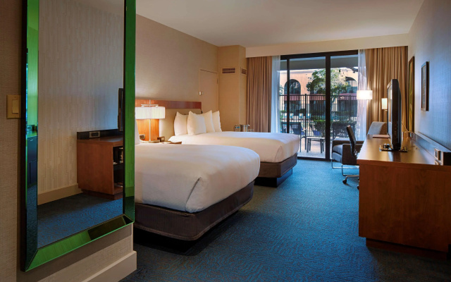 Doubletree by Hilton Newark - Fremont