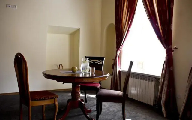 Amber Apartment