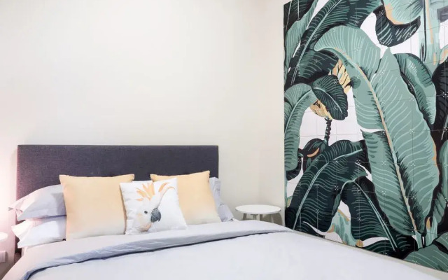 LittleStay Collection - Collins