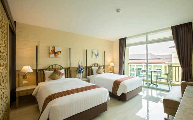 Crystal Palace Pattaya Hotel - photo 3