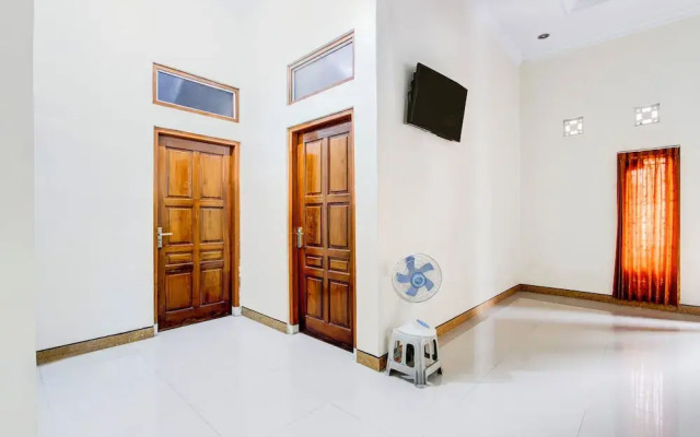 SPOT ON 94007 Homestay Putra Syariah