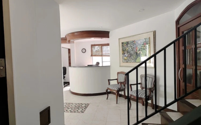 Travelers Apartamentos Y Suites Cali Castellon