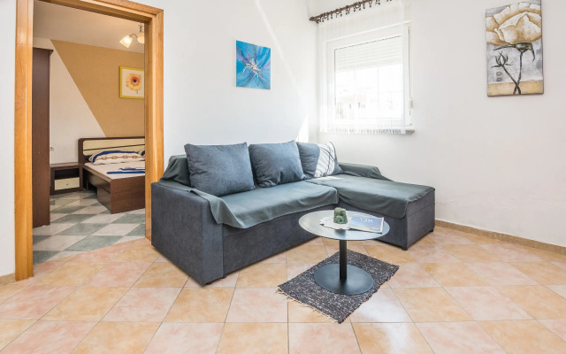 Seaview Apartment Varga 3