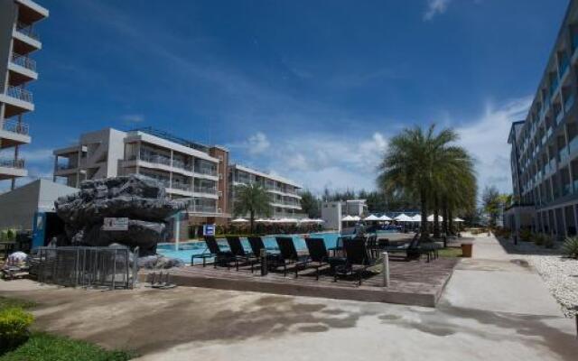 Grand Blue Condo 602 By Malai