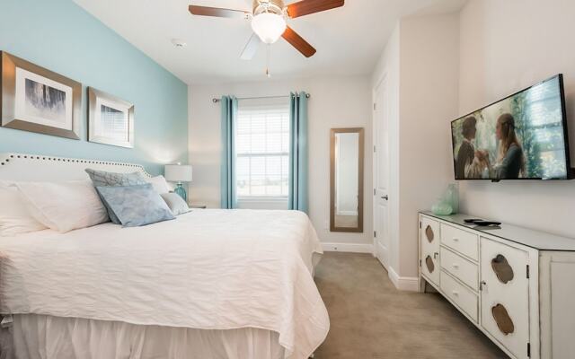 Reunion Raven by Vtrips