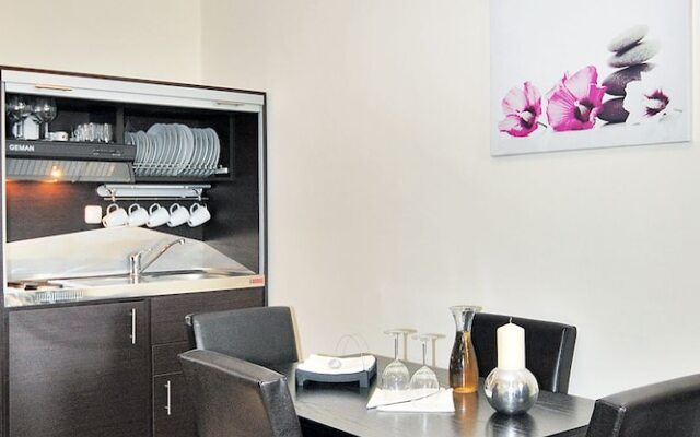 Aithra Apartments & Suites