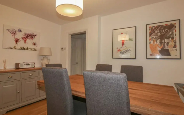 Flat 1, Brek House