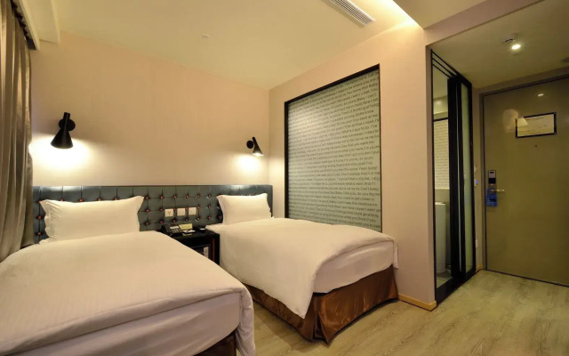 Stay Hotel - Taichung Yizhong