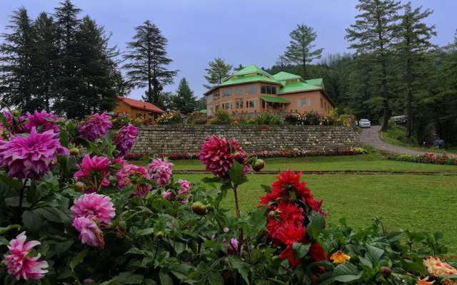 Spruce Resort Shogran