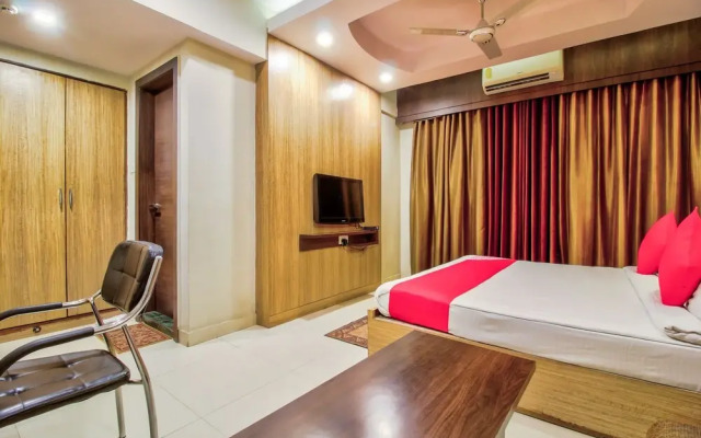 OYO 3211 Mahal Inn