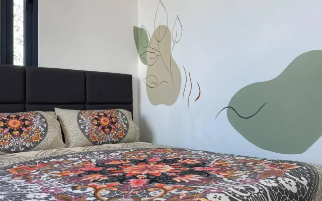 #1.3 Cozy 7Pax Large Beds 2B1R Vivacity Kuching Jazz Suites – Guest Rooms – Kuching