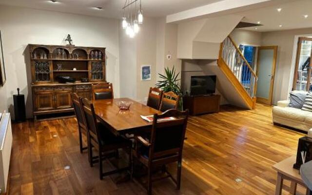 Zoe Bistro & Accommodation