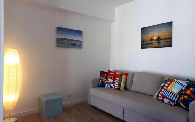 white pearl apartment central confy spacious