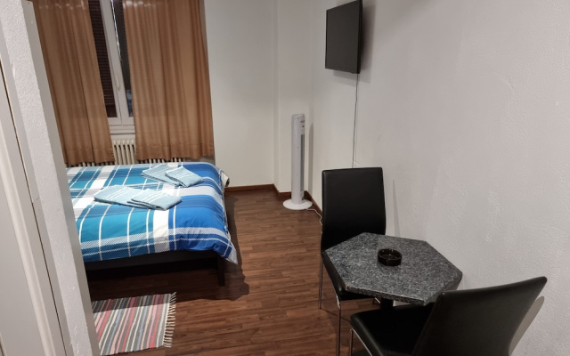Room-double Room With Air Conditioning D – Guest Rooms – Minusio