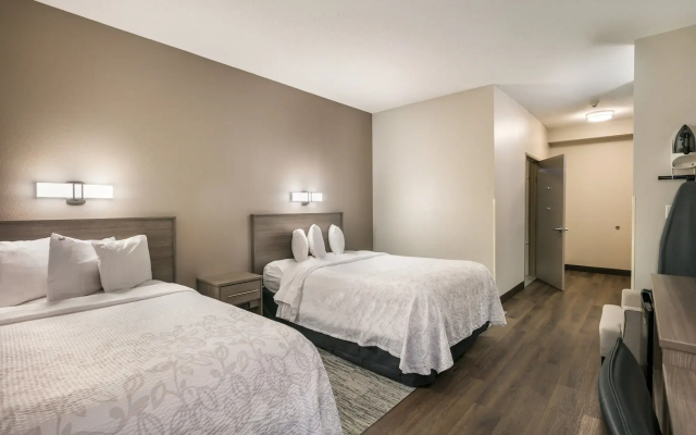 Red Roof Inn PLUS+ Boston - Logan