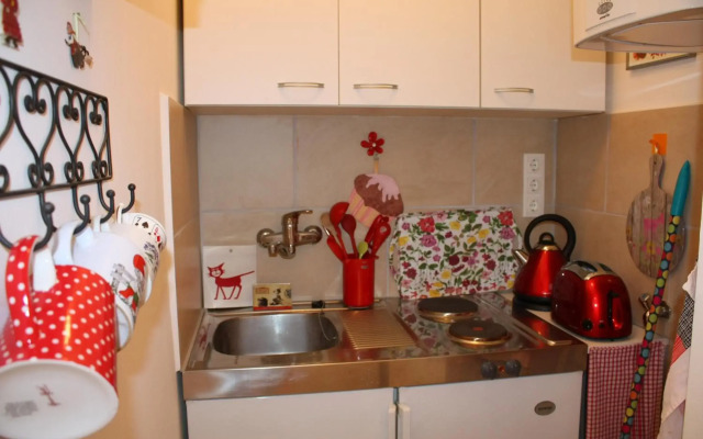 GoVienna Charming Studio