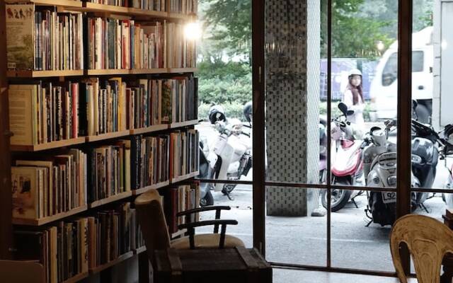 Cao Ji Book Inn Hostel