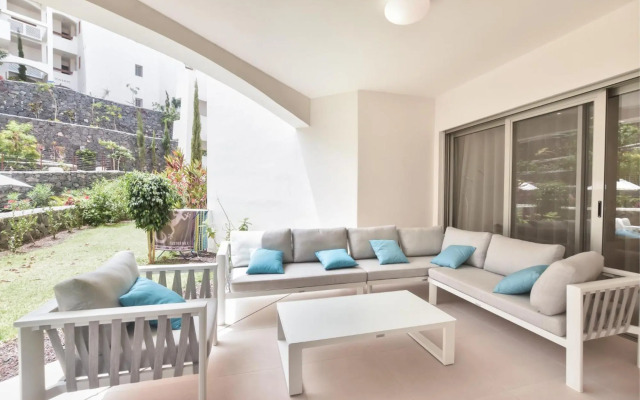 Ancor 0-1 POOL VIEW 2B