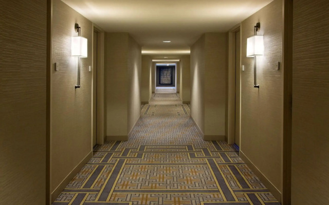 DoubleTree by Hilton Chicago - Oak Brook