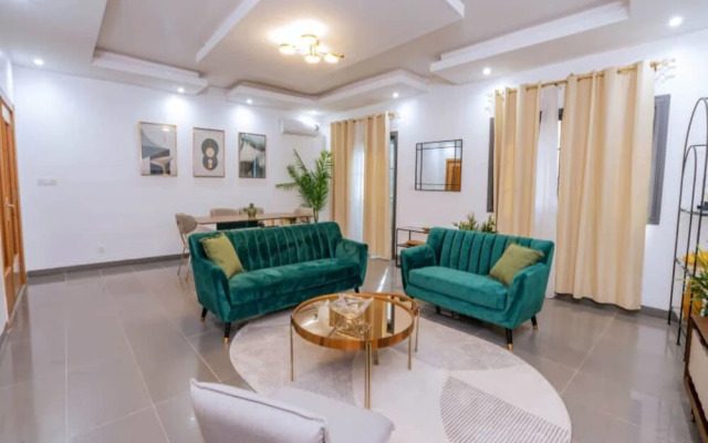 Appartement Haut Standing Pres du Monument de la Renaissance