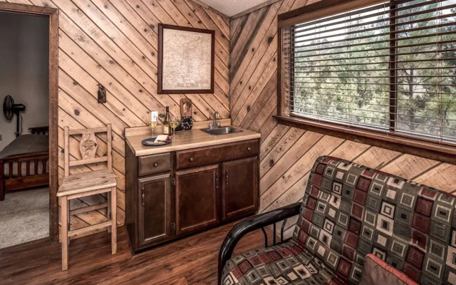 206 Coal Mountain - Three Bedroom Cabin