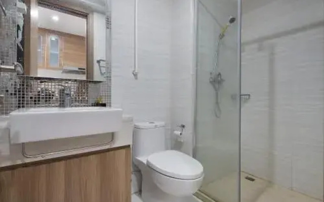 Xin Yue Zhi Lv Hotel