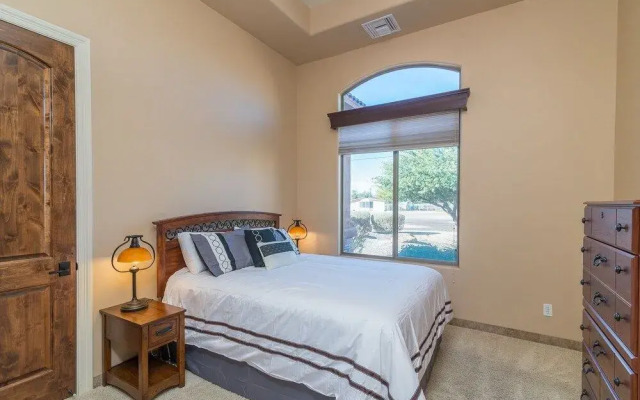 Casa Vista 4 Bedroom Home by RedAwning