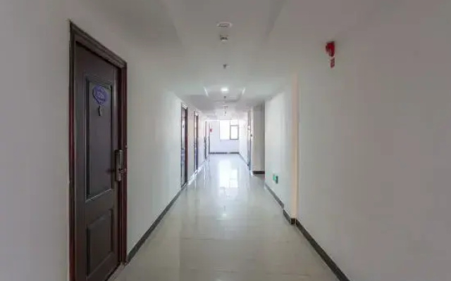 Blueberry Chain Hotel Apartment (Linyi Hailian International Plaza)