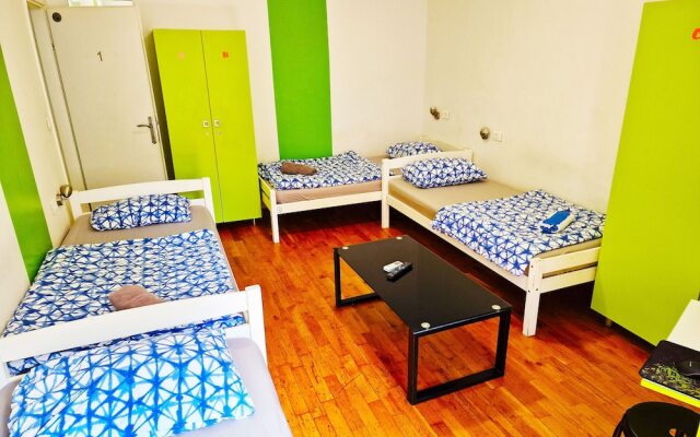Croparadise Hostel