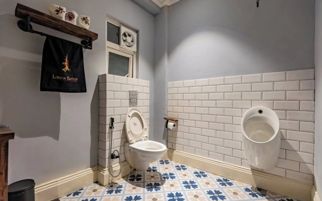 The Iron Throne A Bespoke Got' Theme Penthouse