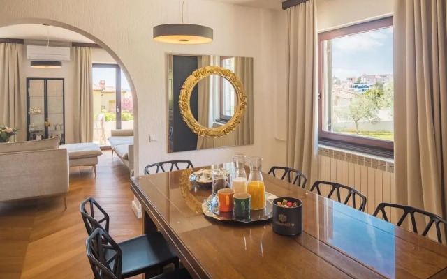 Amazing Apartment in Medulin With 4 Bedrooms, Wifi and Outdoor Swimming Pool