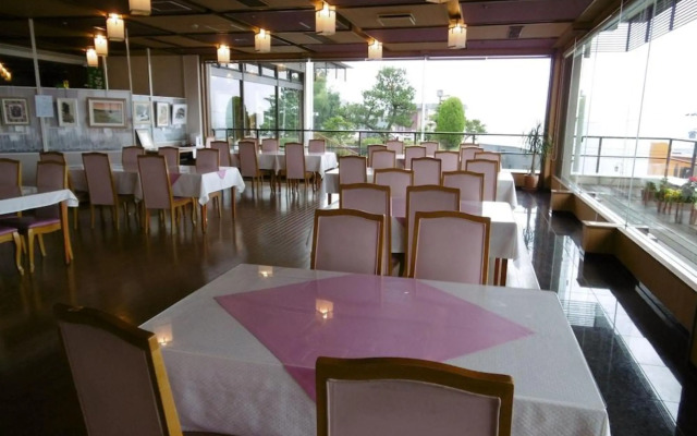 Kirakankou Hotel