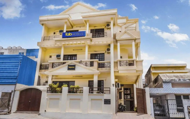 Tekarees Guest House