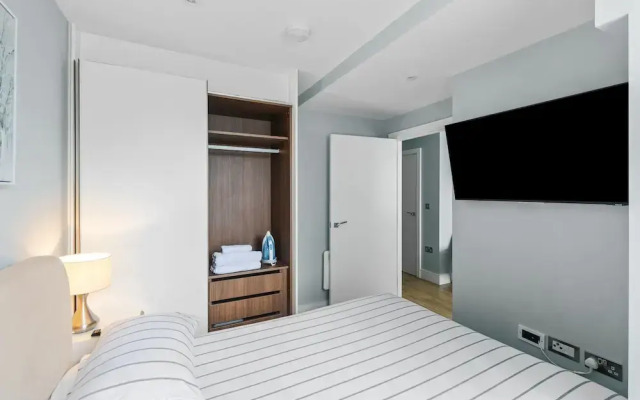 Luxurious ONE Bedroom Apartment IN Bond Street