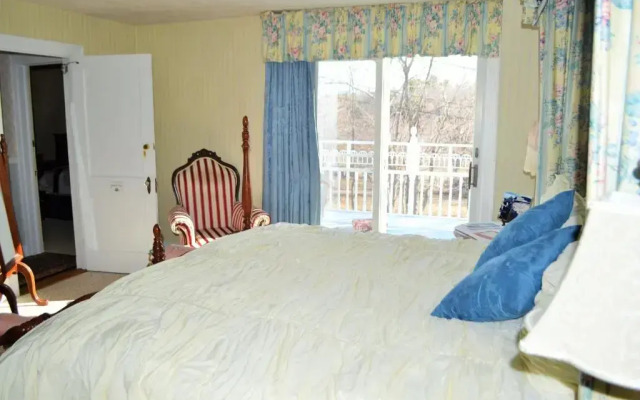 Heathwood Inn
