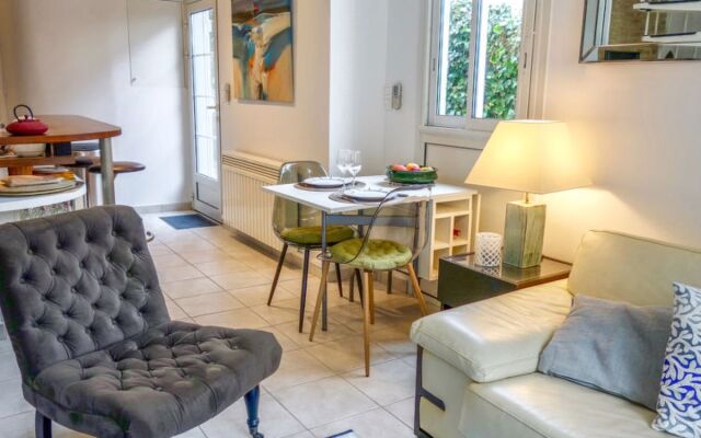 Holiday Home La Petite Arcachonnaise