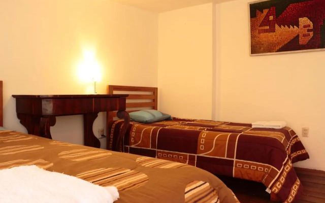 Emperatriz Guest House
