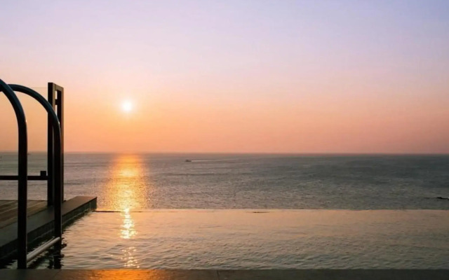 Pohang Mersong Pool And Spa