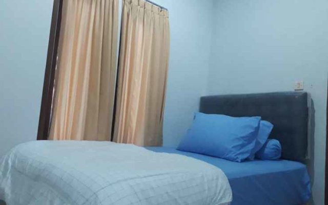 Family 4 Bedroom at Khalla Homestay SYARIAH