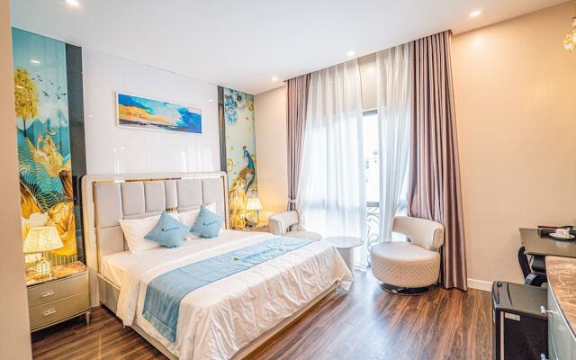 Luxury Hotel