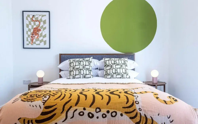 Horniman Museum Harmony Two-bedroom by Sojo Stay