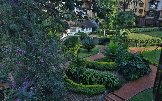 Pine Lush Residency