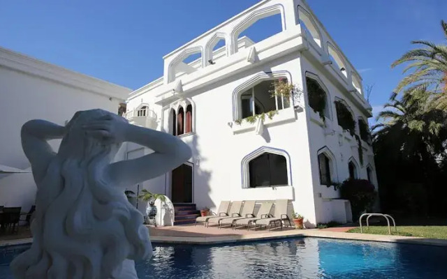 Villa Blanca Puerto Banus