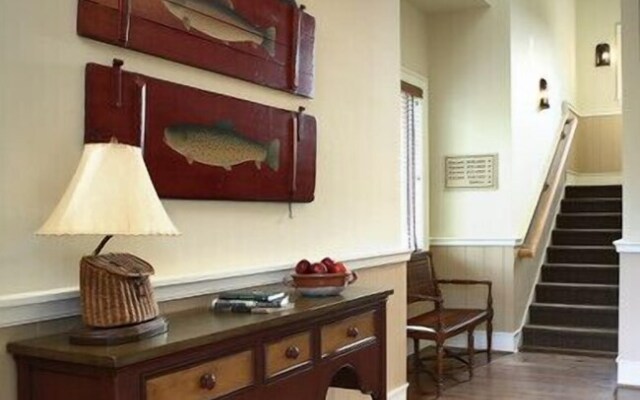 Bright's Creek Lodge