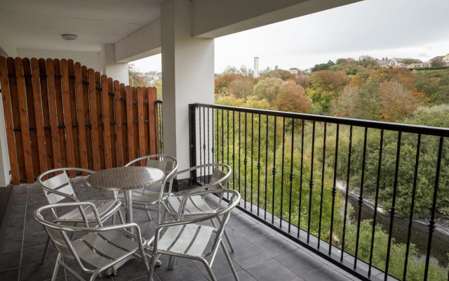Falls Hotel & Spa